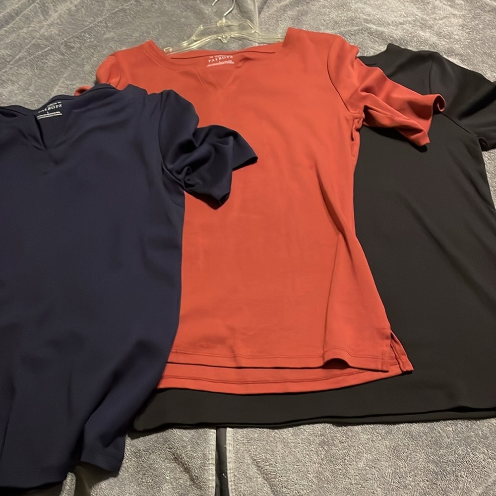 The Talbots Tee Women’s Navy Blue Split V-Neck Top - Pima Cotton, size Large - Picture 9 of 9
